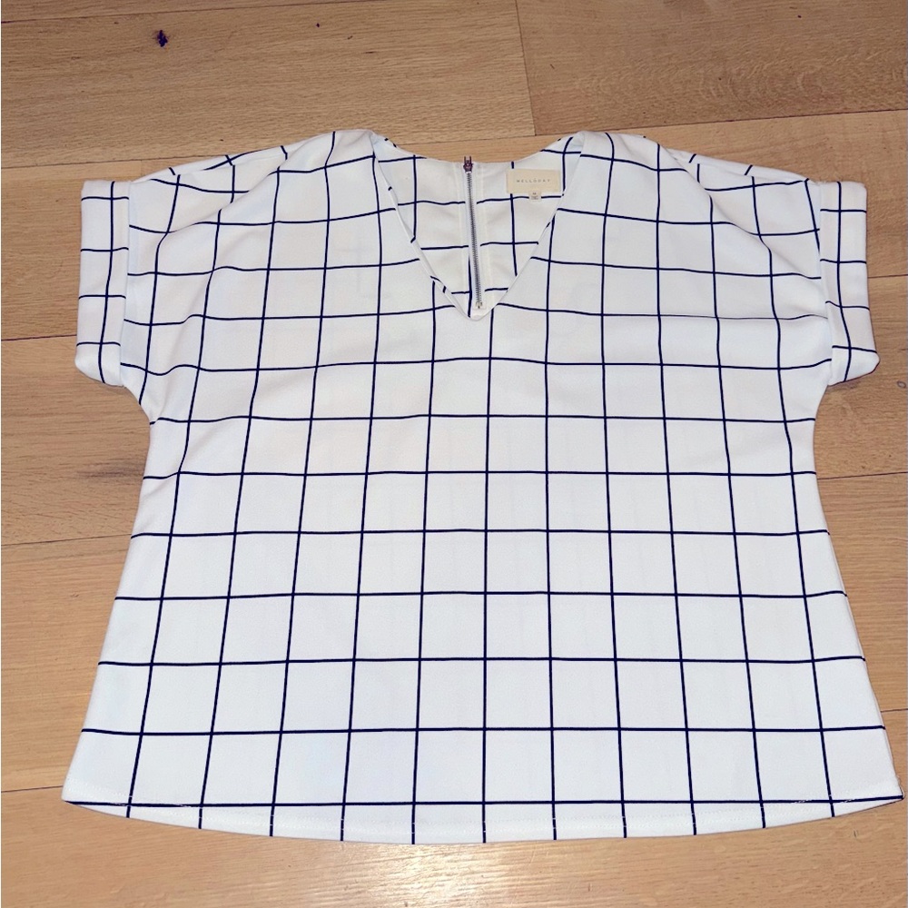 Checkered Medium Women’s V Neck Dress Shirt